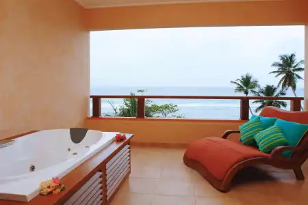 DoubleTree by Hilton Seychelles - Allamanda Resort & Spa - 6