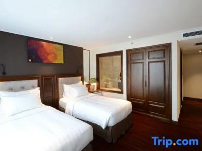 The Chi Novel Hostel - 129