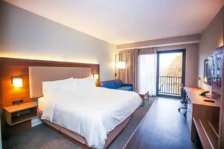 Holiday Inn Express & Suites Charlotte - South End by IHG - 62