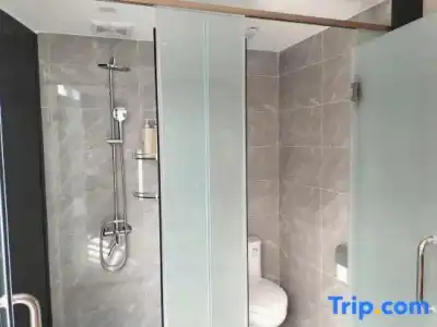 Tropic Towers Apartments - 82