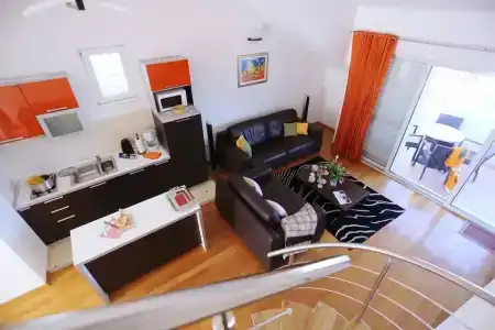 Apartment 3 Beaches With Free Parking - 168