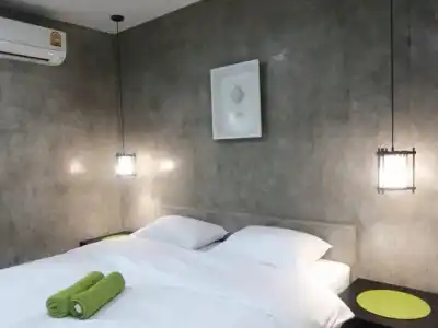 Happy Inn - 1
