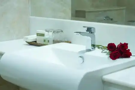 Rose Emerald - 58