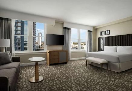 Flor Tampa Downtown, Tapestry Collection by Hilton - 33
