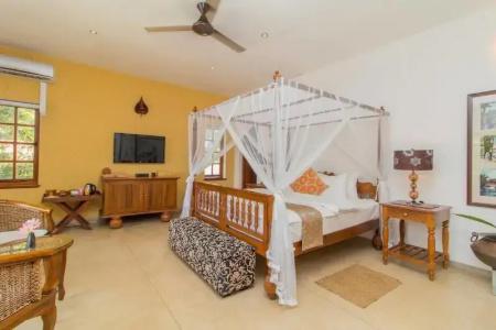 The Elephant Stables - 124