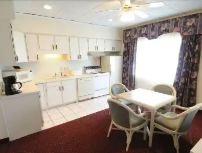 Avalon Inn - 21