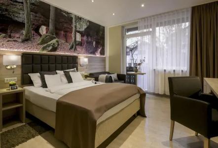 Hotel-Restaurant Barbarossahof - 88