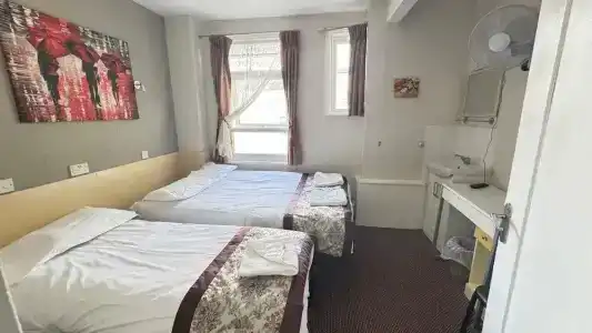 Earls Court - 28