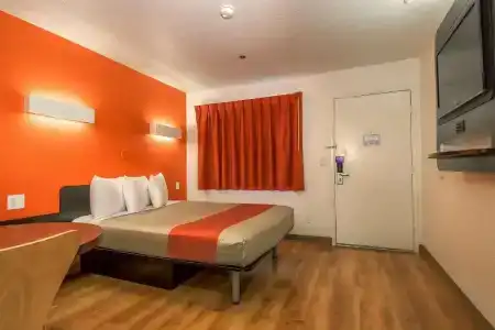 Motel 6 Carlsbad, CA Beach - 31