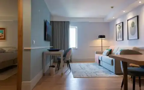 VIP Executive Suites do Marques - 37