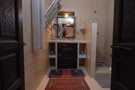 Riad Losra - 60