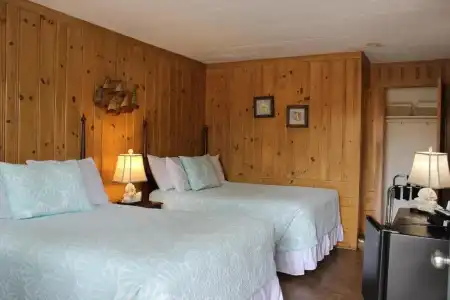 Town & Beach Motel - 29