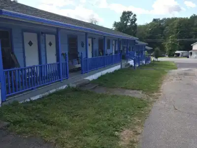 Hillside Motel - 12