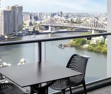 Oaks Brisbane on Felix Suites - 10