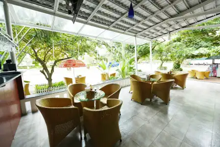Gieng Ngoc - 23