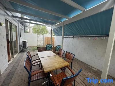 Cairns Queens Court - 104