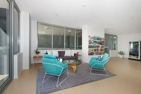 Allure & Apartments - 12
