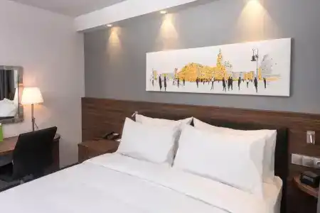Hampton by Hilton Poznan Old Town - 21