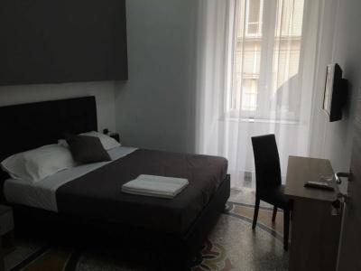 MB95 Mezzocannone Luxurious B&B - 32