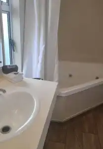 Fountain Court Motel - 52