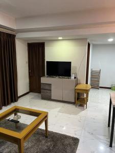 Mall Suites - 287