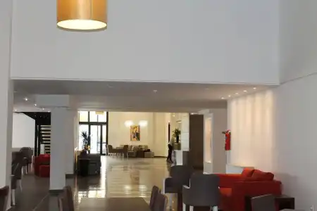 Hôtel Lac Léman, LES BERGES DU LAC - 1