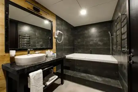 Tsunami Spa - 9