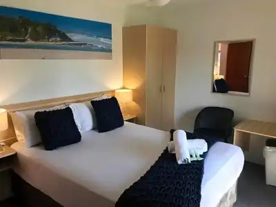 Ocean Breeze Motel - 37