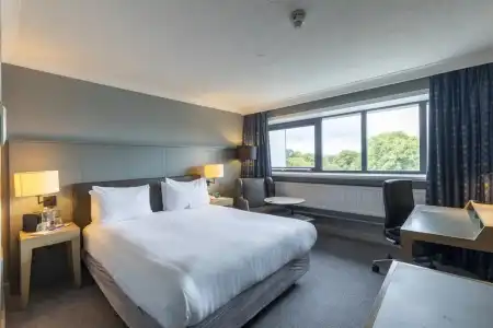 Holiday Inn Cardiff City Centre by IHG - 32