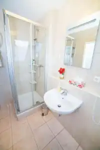 am Gutspark Prager Gbr - 6