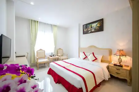 Le Saigon - 2