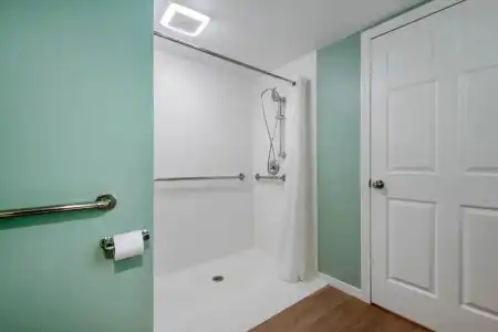 Quality Inn & Suites Lincoln I-93 - 39