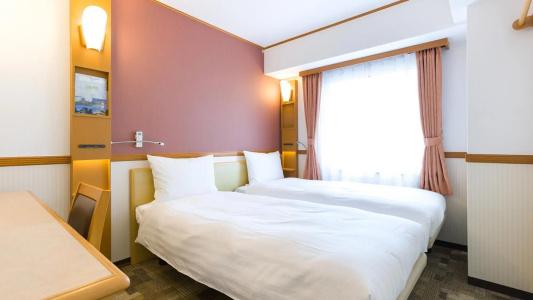 Toyoko Inn Kobe Minatogawa Koen - 21