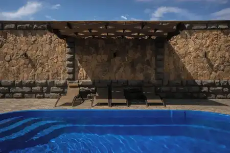 RlS Signature Villa Zovuni - 12
