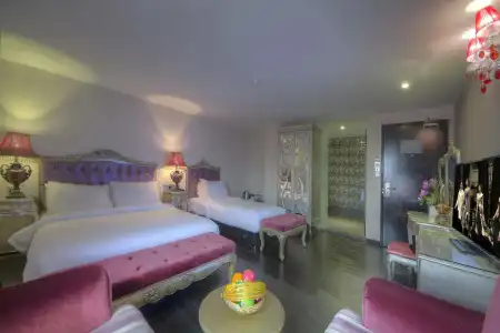 Arenaa Batik Boutique - 2
