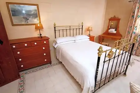 Maria's B&B - 27