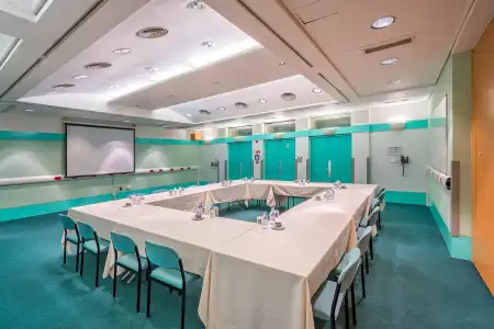 LSE Rosebery Hall - Campus Accommodation - 12