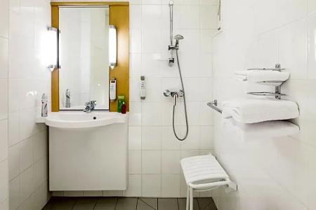 Ibis Versailles Château - 27