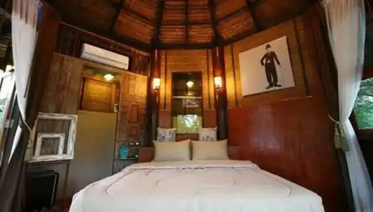 Amphawa Club - 33