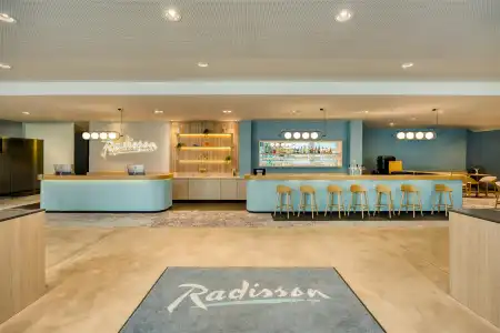 Radisson Brussels Centre Midi - 1