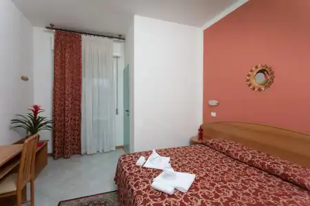 Bahama - 1