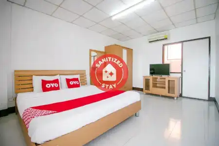 OYO 525 MRT Phetkasem 48/1 Place - 1