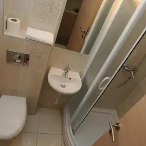 Anita - 8