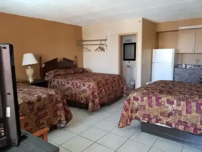 Cloud 9 Inn - 13
