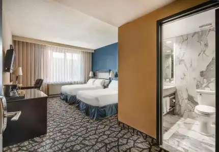 Empire Suites - 35