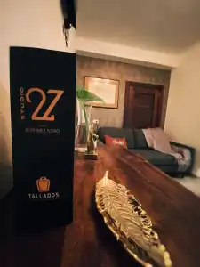 Studio 27 Backpackers - 91