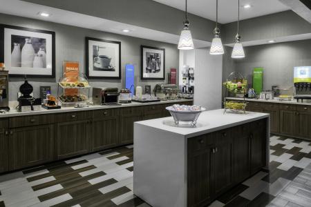 Hampton Inn & Suites Los Angeles/Hollywood - 20