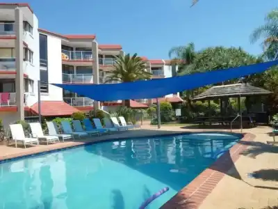 Casablanca Beachfront Holiday Apartments - 13