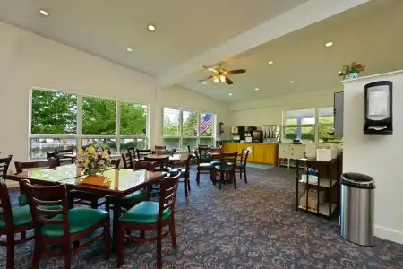 Bar Harbor Motel - 26