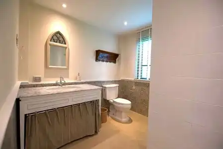 Breeze Hill Resort - 112